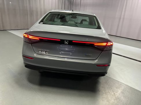 Used 2023 Honda Accord Touring image 6