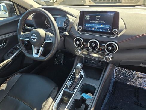 Used 2024 Nissan Sentra SR w/ SR Premium Package FWD image 11