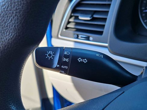 Used 2018 Hyundai Elantra SEL image 26