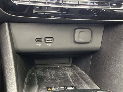 Used 2026 Buick Encore GX Avenir w/ Avenir Technology Package AWD/4WD image 24