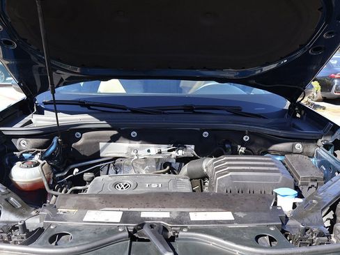 Used 2022 Volkswagen Atlas Cross Sport SE w/ Panoramic Sunroof Package image 20