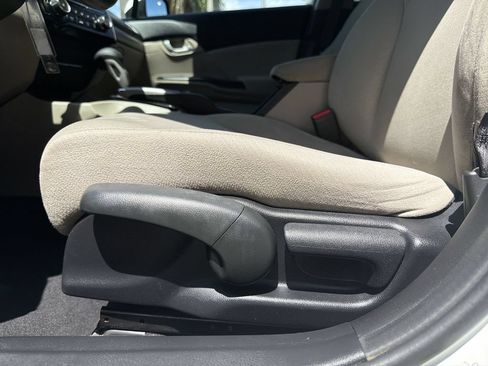 Used 2013 Honda Civic LX image 25