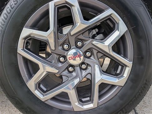 Certified 2023 GMC Sierra 1500 SLT image 7