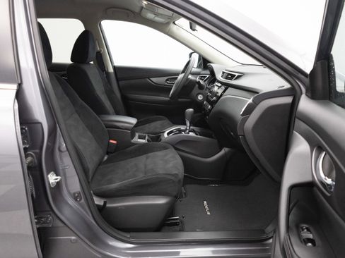 Used 2016 Nissan Rogue S image 29