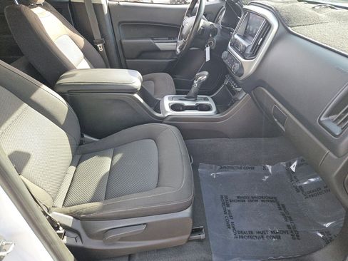 Used 2022 Chevrolet Colorado LT w/ Safety Package image 21