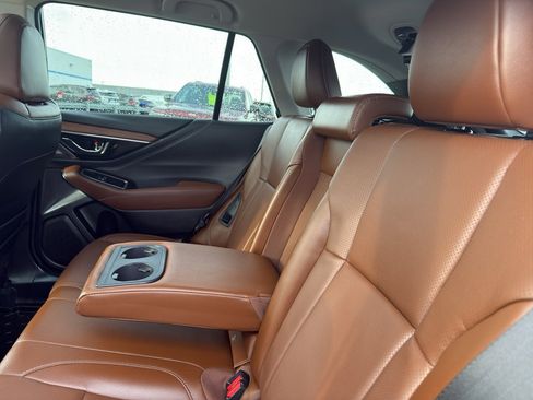 Used 2025 Subaru Outback Touring image 35