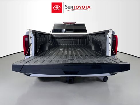 Used 2024 GMC Sierra 3500 Denali w/ Denali Reserve Package AWD/4WD image 34