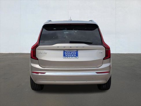 New 2026 Volvo XC90 T8 Plus w/ Protection Package Premier image 5