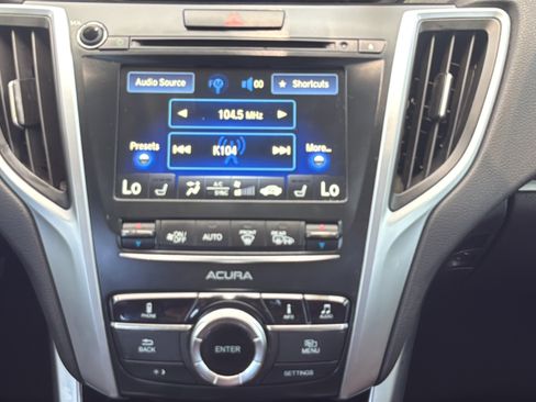 Used 2017 Acura TLX FWD image 17