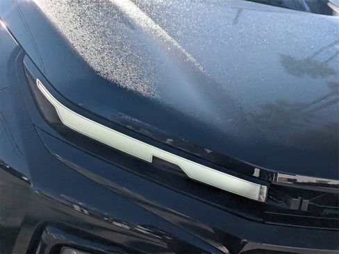 Used 2025 Chevrolet Traverse RS w/ LPO, Floor Liner Package image 9