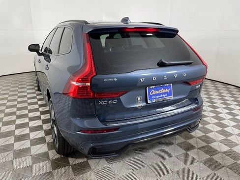 Used 2025 Volvo XC60 T8 Plus w/ Protection Package Premier AWD/4WD image 9