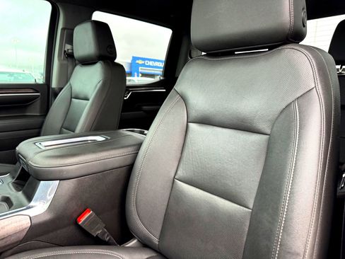 Used 2022 Chevrolet Silverado 1500 LTZ image 12