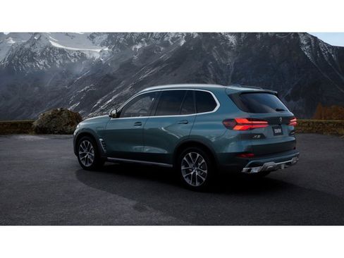 New 2026 BMW X5 xDrive50e w/ Premium Package image 2