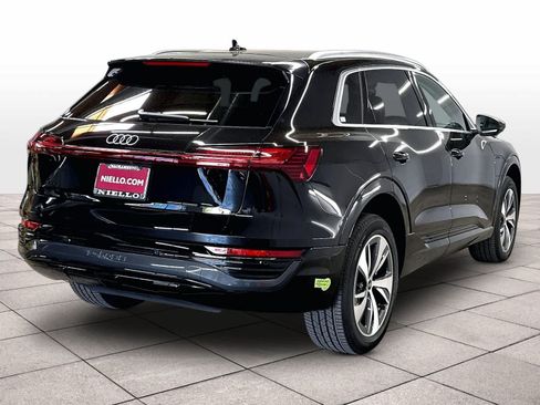 Certified 2024 Audi Q8 e-tron Premium Plus w/ Premium Plus Package AWD/4WD image 14