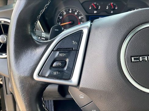 Used 2022 Chevrolet Camaro LT RWD image 17