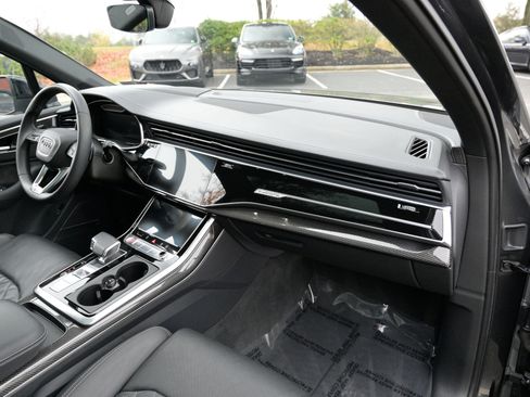 Used 2020 Audi SQ7 Prestige w/ Prestige Package image 56