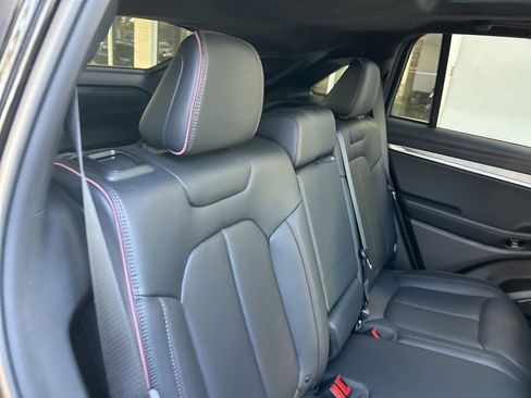 Used 2024 Jeep Wagoneer Launch Edition image 32