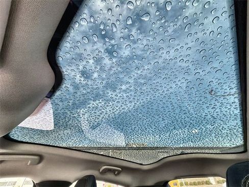 Used 2021 Ford Mustang Mach-E Premium image 22