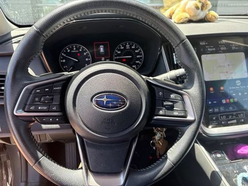 Used 2023 Subaru Outback Premium AWD/4WD image 5