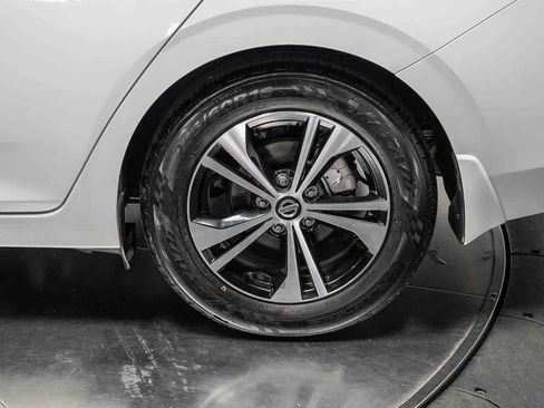 Used 2020 Nissan Sentra SV FWD image 10