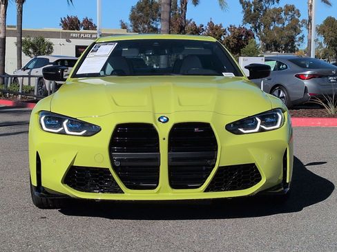 Used 2021 BMW M4 Competition w/ Executive Package image 3