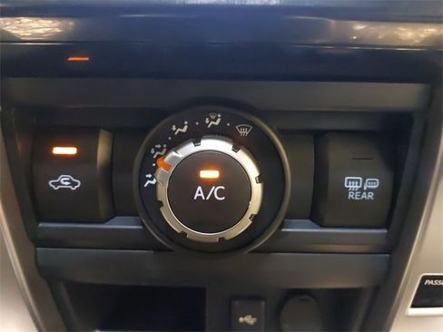 Used 2022 Toyota 4Runner SR5 Premium image 25