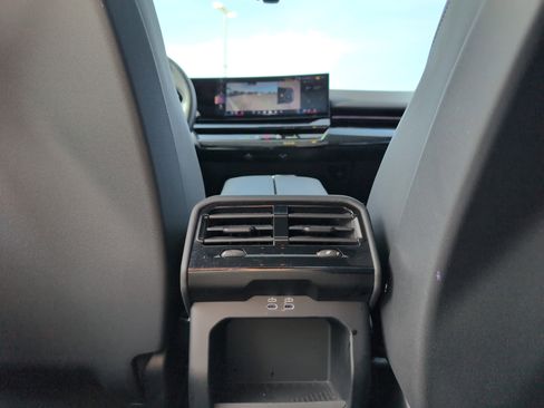 Used 2024 BMW 530i w/ M Sport Package image 29