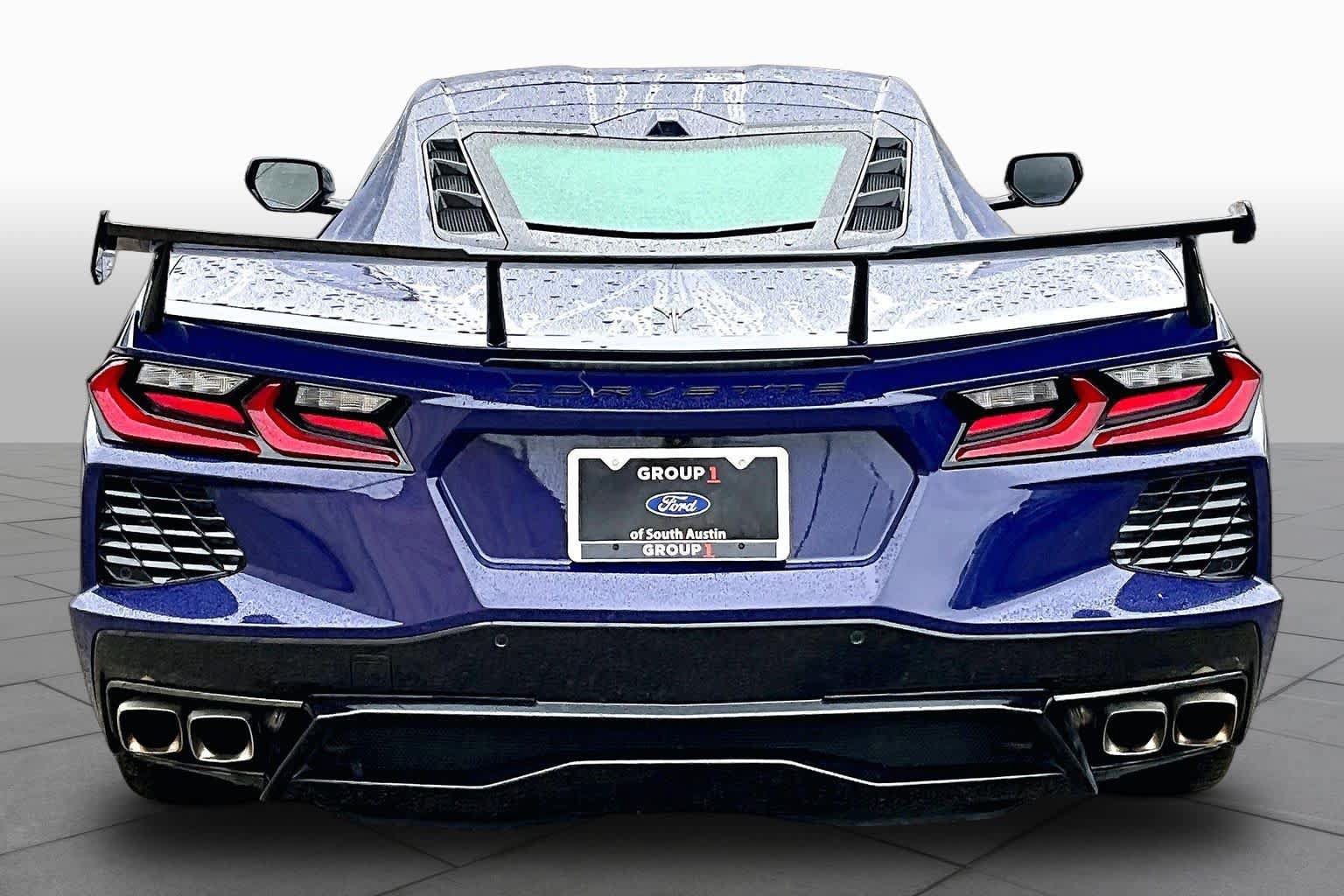 Used 2025 Chevrolet Corvette Stingray Preferred Cpe w/ Battery Protection Package RWD image 5
