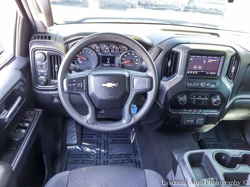 Used 2022 Chevrolet Silverado 1500 Custom AWD/4WD image 12