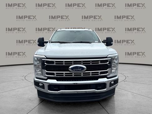 Used 2025 Ford F350 XLT AWD/4WD image 8