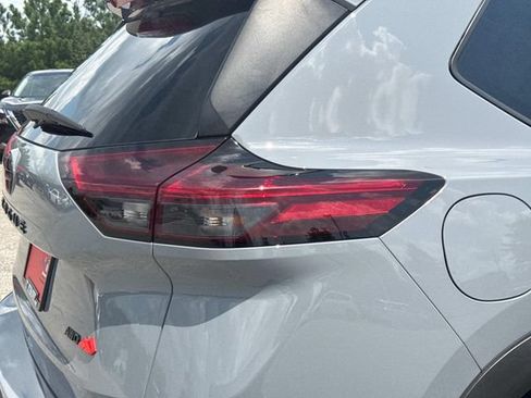 Used 2025 Nissan Rogue SV AWD/4WD image 13