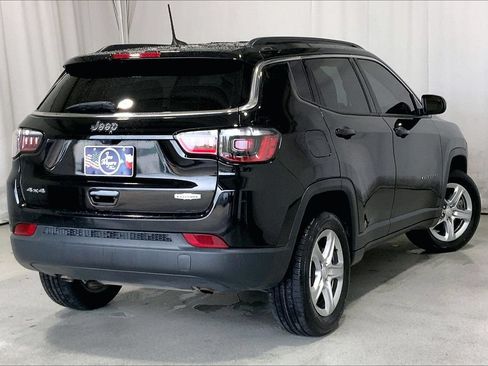 Used 2023 Jeep Compass Latitude AWD/4WD image 13