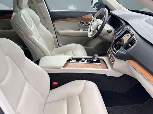 Certified 2022 Volvo XC90 T8 Inscription Expression image 29
