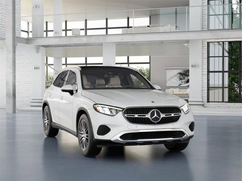 New 2026 Mercedes-Benz GLC 300 4MATIC image 9
