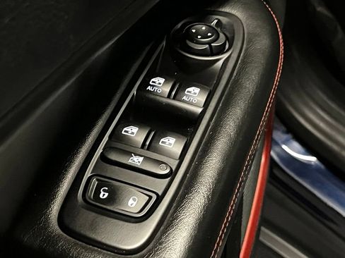 Used 2019 Jeep Compass Trailhawk w/ Leather Interior Group AWD/4WD image 16