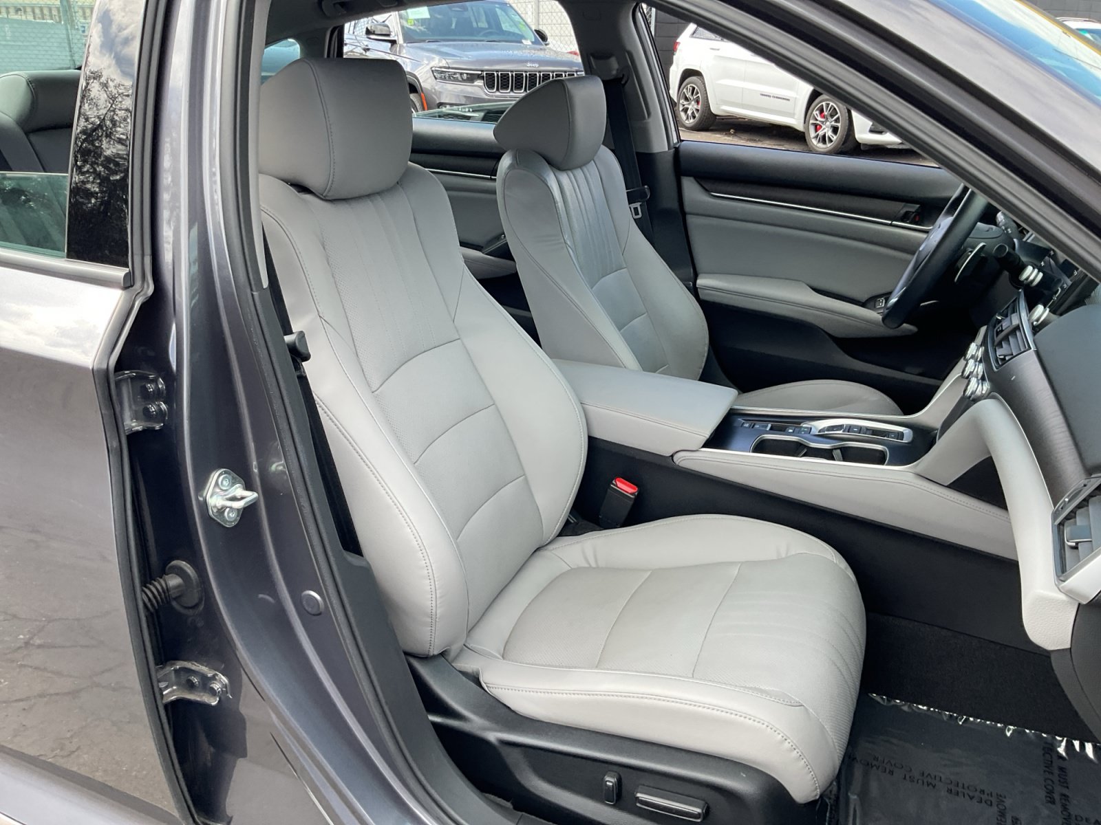 Used 2018 Honda Accord Touring image 21