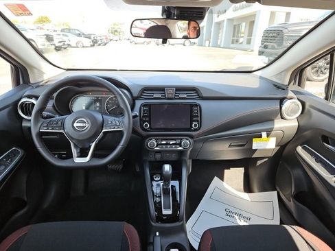 New 2025 Nissan Versa SR w/ Trunk Package image 18