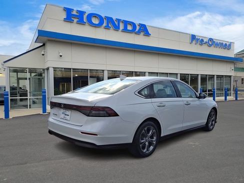 Used 2023 Honda Accord EX image 4