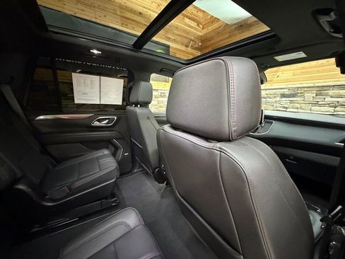 Used 2024 Chevrolet Tahoe RST w/ Luxury Package AWD/4WD image 31