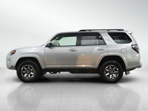 Used 2024 Toyota 4Runner TRD Off-Road image 2