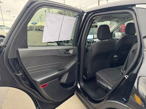Used 2023 Ford Escape Active image 17