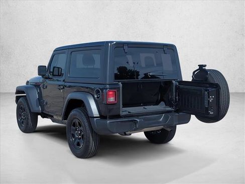 Used 2025 Jeep Wrangler Sport AWD/4WD image 7