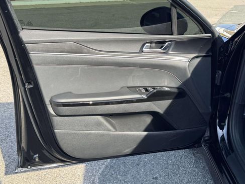 Used 2023 Kia K5 GT image 9