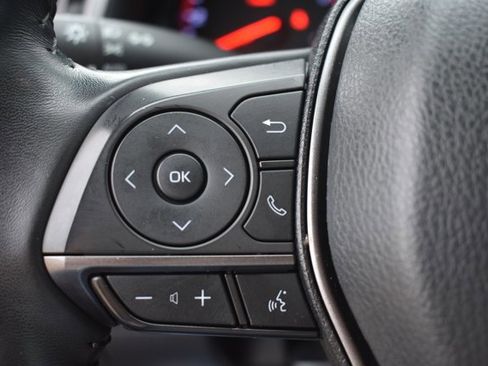 Used 2022 Toyota Camry XSE image 18