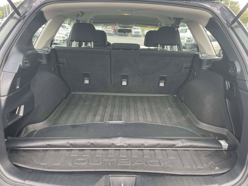 Used 2018 Subaru Outback 2.5i AWD/4WD image 10