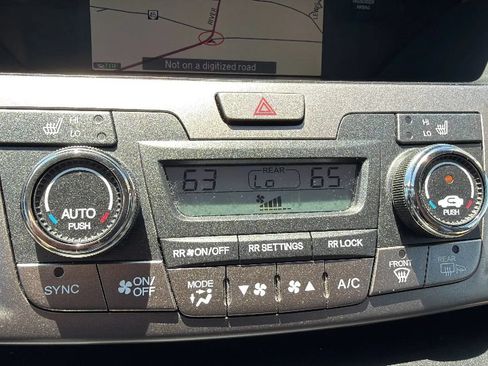 Used 2015 Honda Odyssey Touring Elite image 23