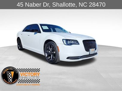 Certified 2022 Chrysler 300 Touring w/ Sport Appearance Package