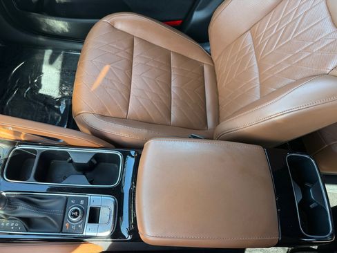 Used 2024 Kia Telluride SX Prestige X-Pro AWD/4WD image 14