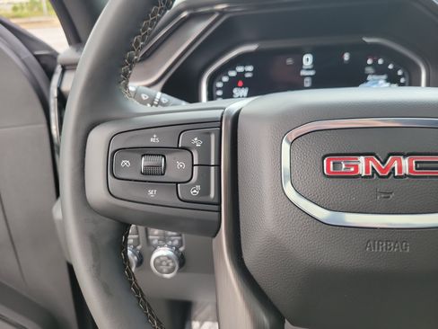 Used 2025 GMC Sierra 2500 AT4 w/ AT4 Premium Plus Package AWD/4WD image 20
