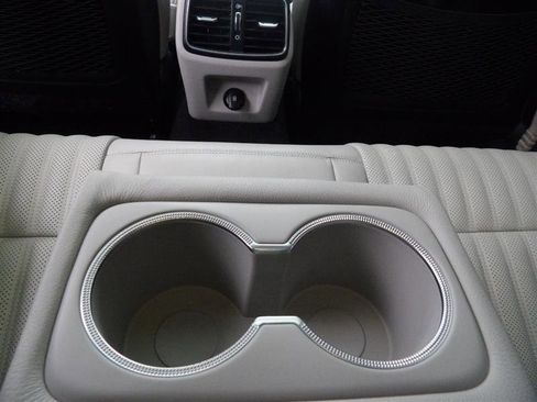 Used 2019 Genesis G70 3.3T Advanced w/ Elite Package image 8